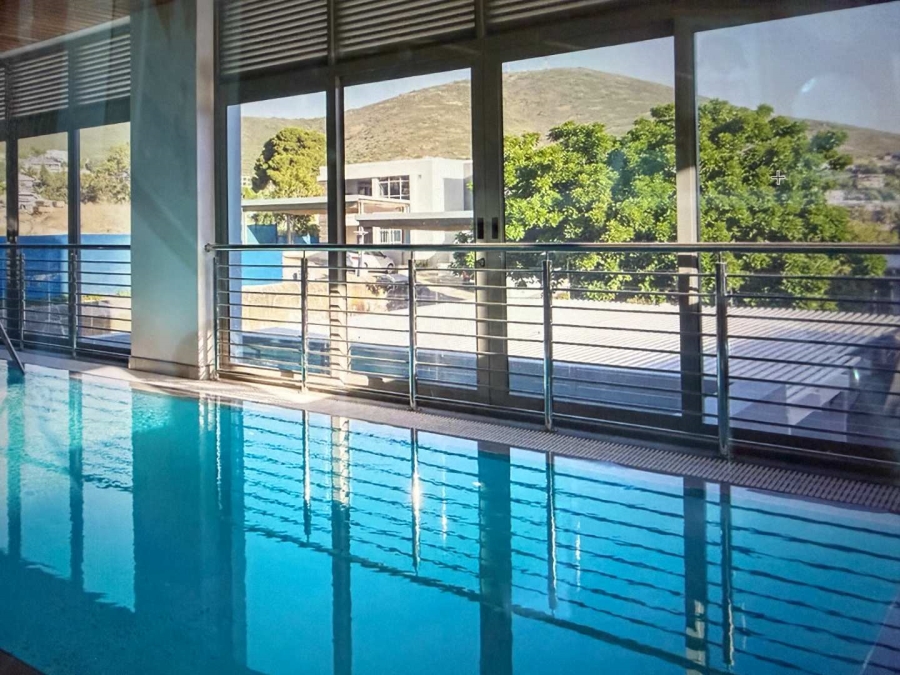 2 Bedroom Property for Sale in Plattekloof Western Cape